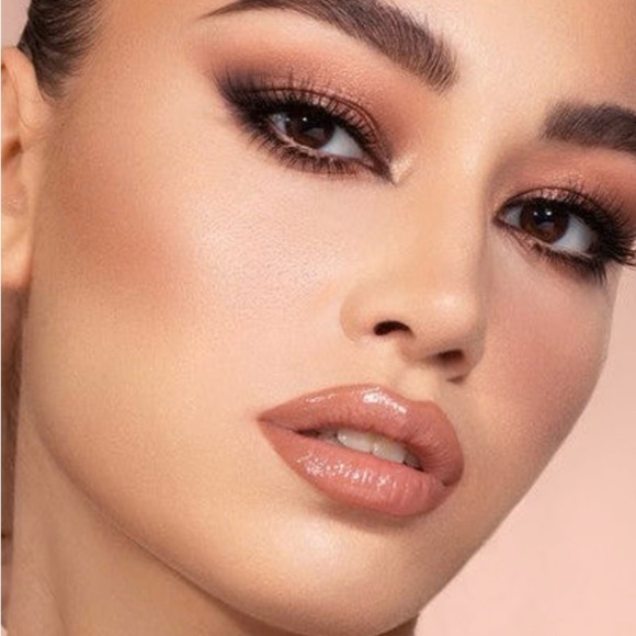 Revolution Lip Gloss Matte (Vow) and Eye Shadow (Rebound) - Picture 2 of 5